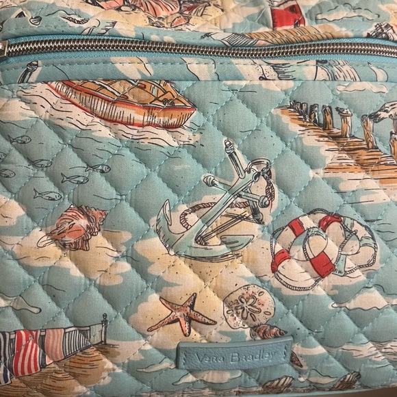 Vera Bradley Exclusive Iconic On the Go Crossbody in Beach Toile like new - Picture 4 of 13